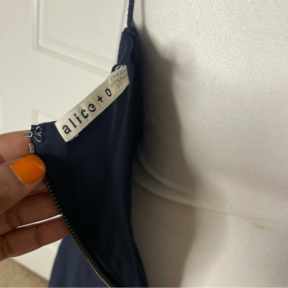 ALICE + OLIVIA SUZE SPAGHETTI STRAP SKATER DRESS - Picture 4 of 12